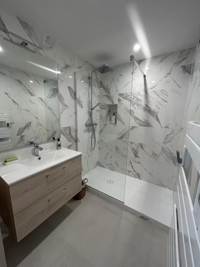 Apartment Corniche -