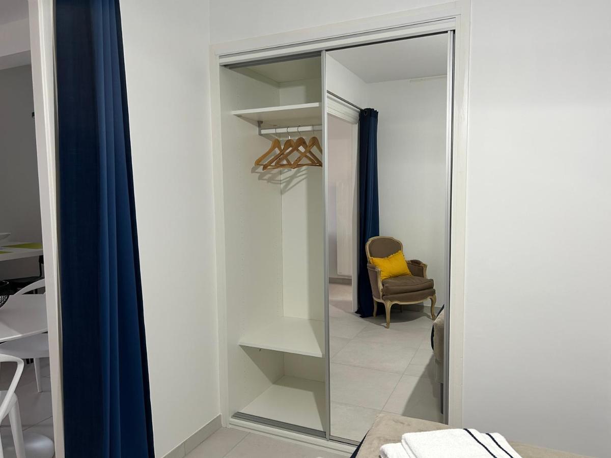 Corniche -