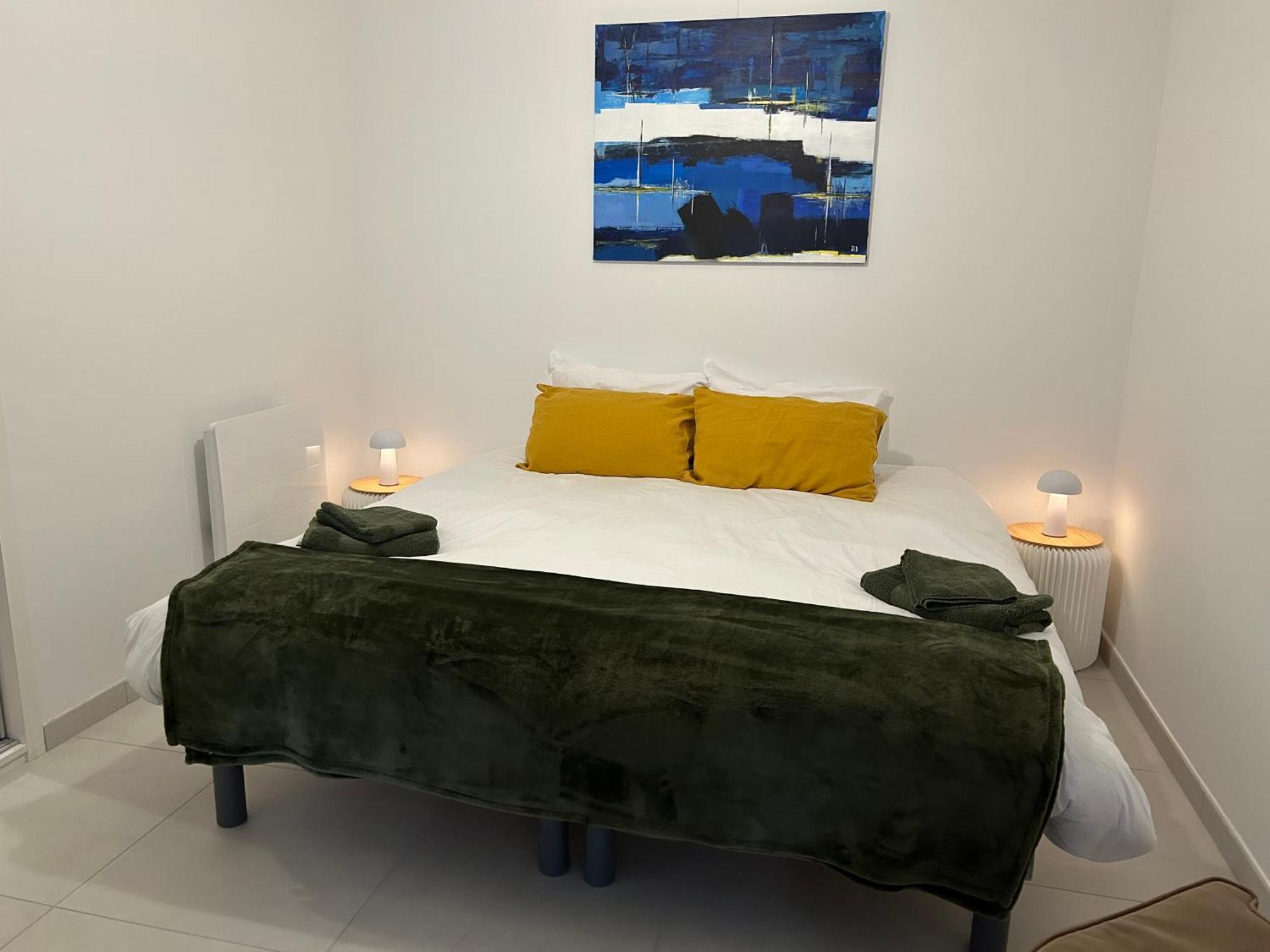 Corniche - Apartment
